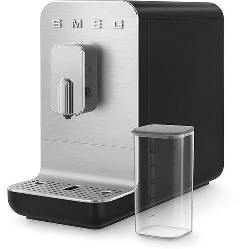 Máquina de Café Expresso Automática com Sistema de Leite Smeg Collezione BCC13BLMEU - Preto For Sale